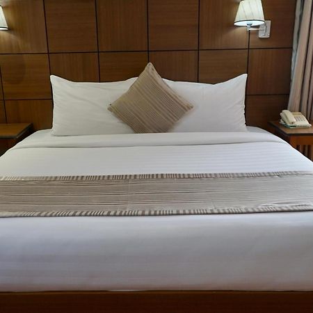 The Pinnacle Hotel And Suites Davao Екстер'єр фото