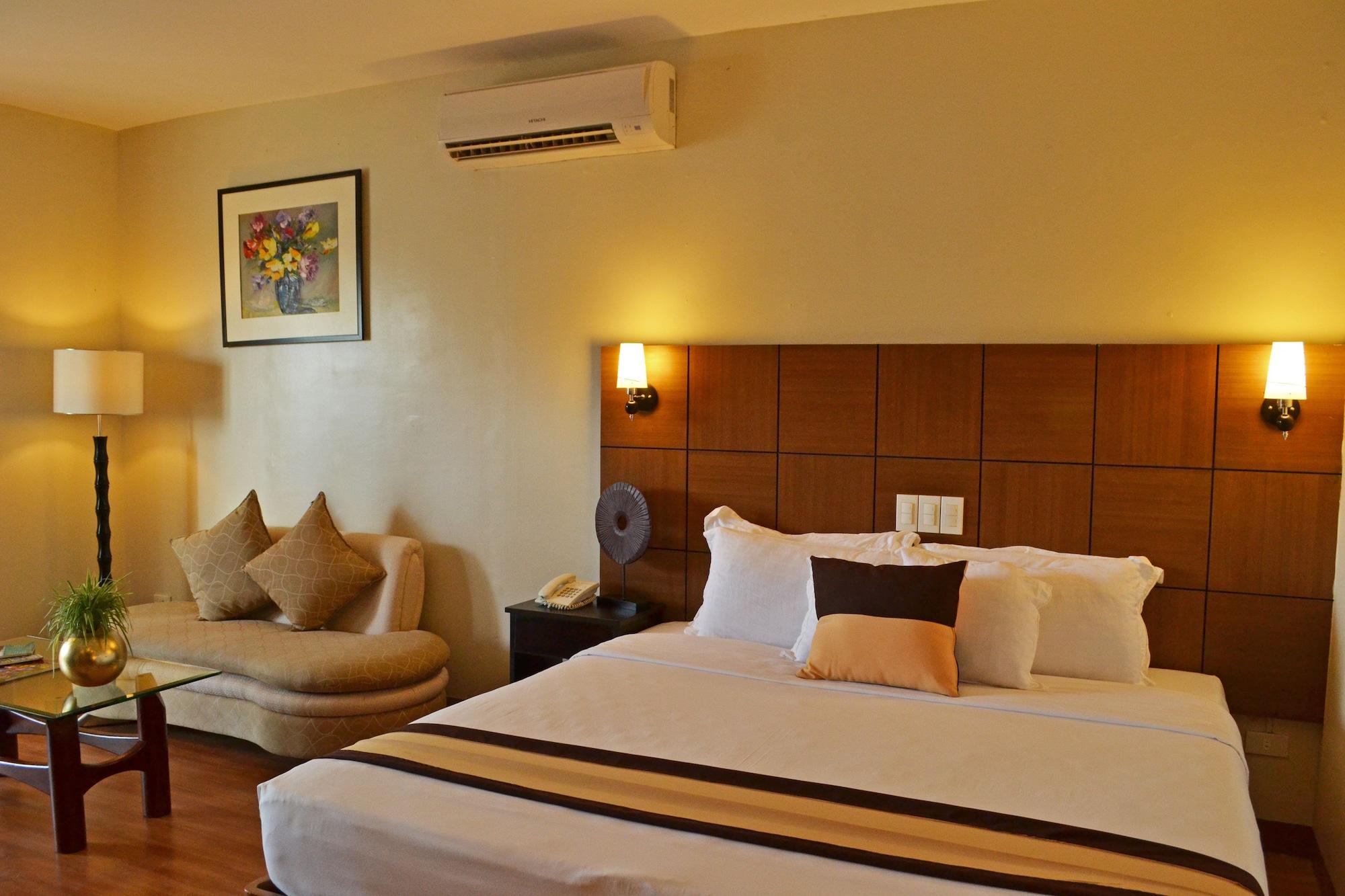 The Pinnacle Hotel And Suites Davao Екстер'єр фото
