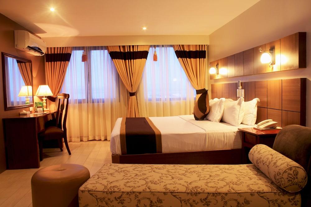 The Pinnacle Hotel And Suites Davao Екстер'єр фото
