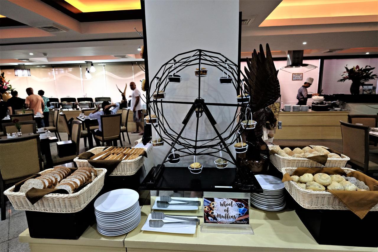 The Pinnacle Hotel And Suites Davao Екстер'єр фото