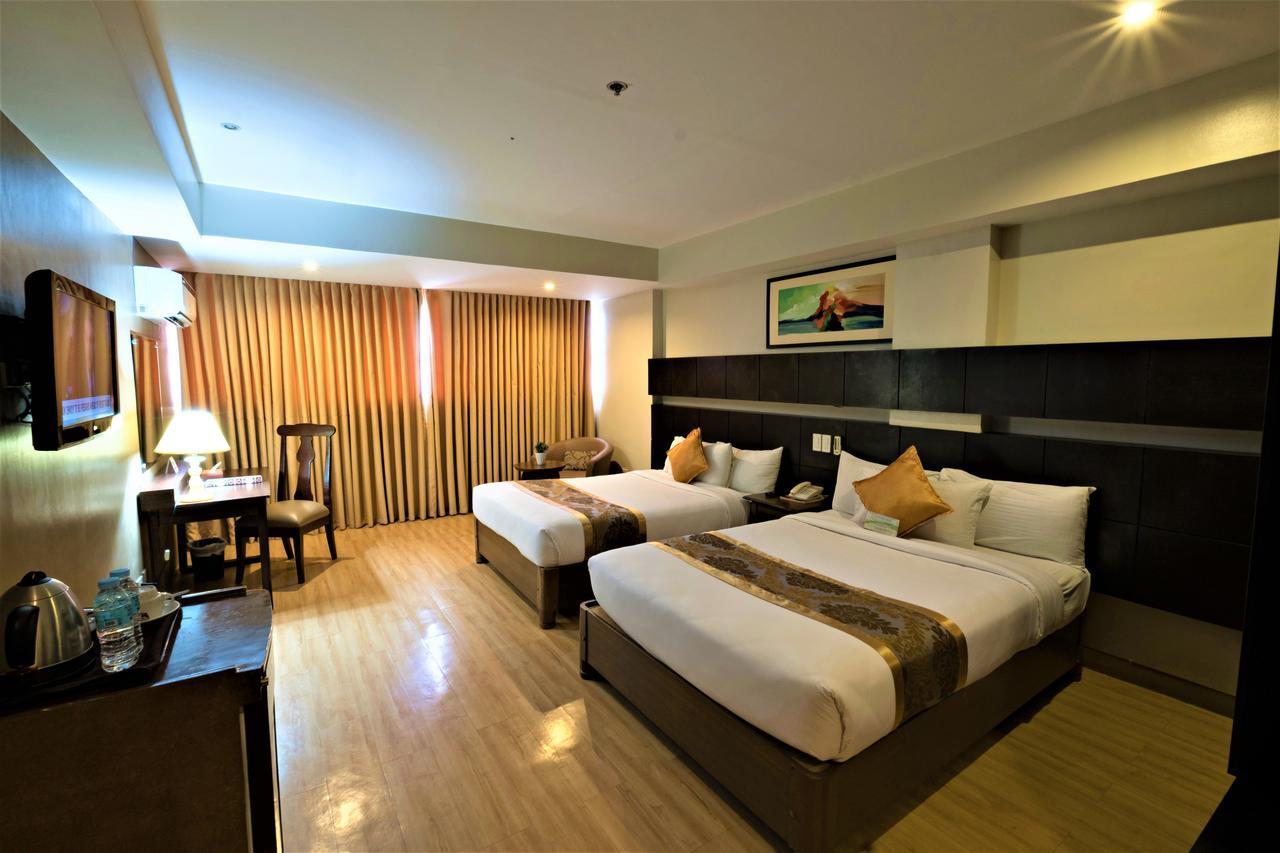 The Pinnacle Hotel And Suites Davao Екстер'єр фото
