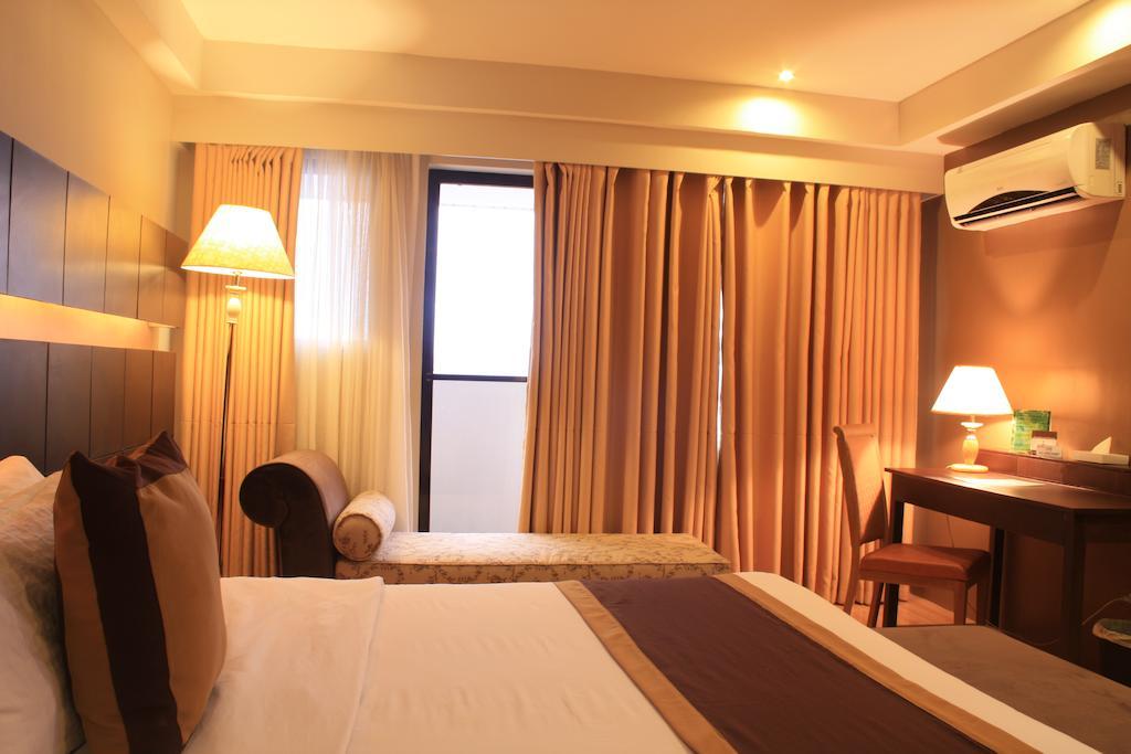 The Pinnacle Hotel And Suites Davao Екстер'єр фото